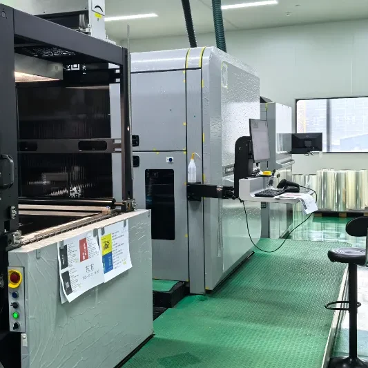 Pet Food Packaging Bag Manufacturer: Protecting the Freshness and Nutrition of Pet Food